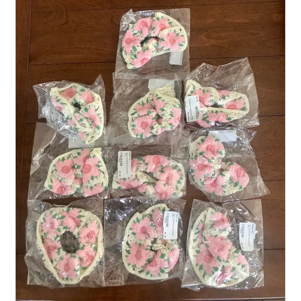 10pc Lot New Floral Crocheted Scrunchies Pink White Green Flower Hair Ties
